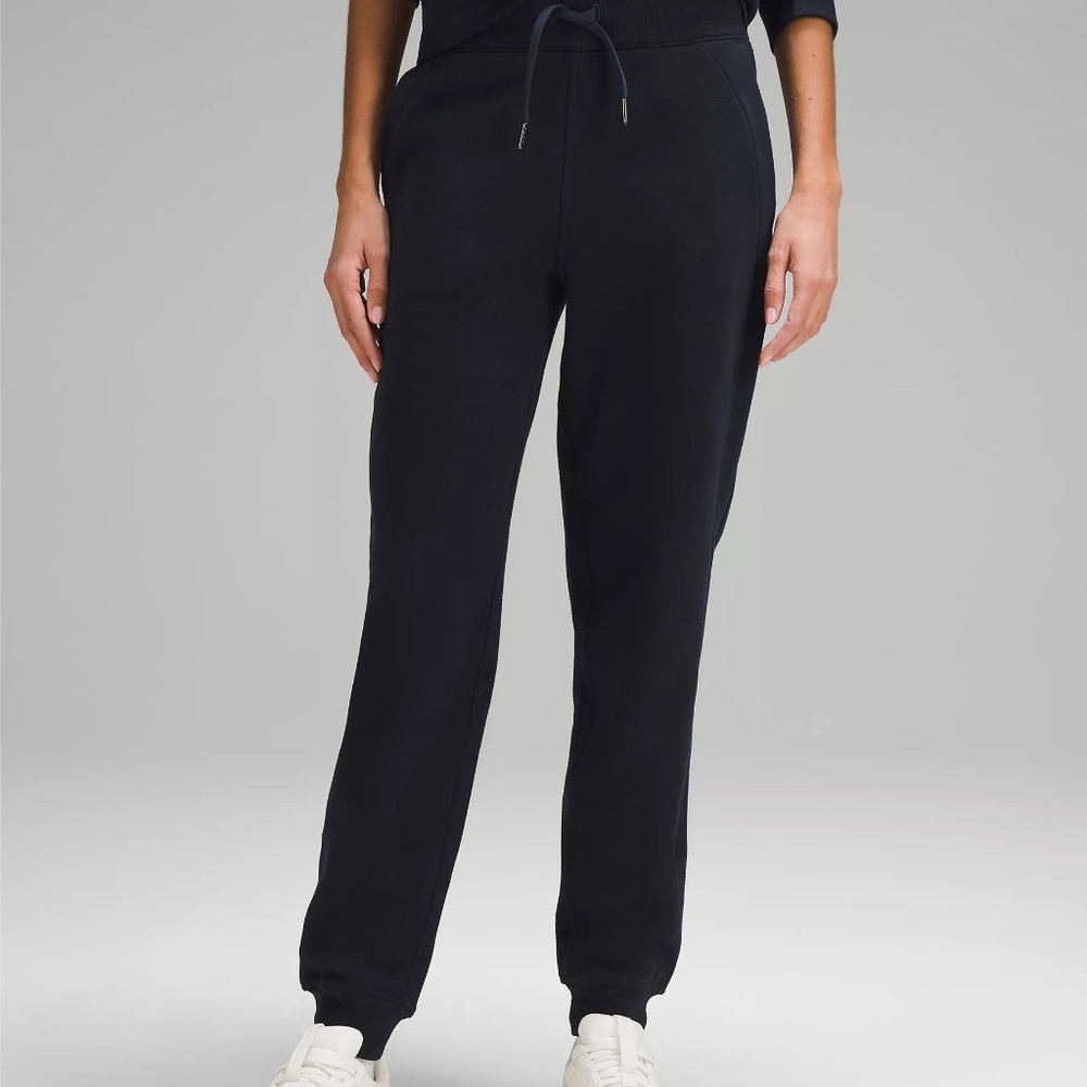 Lululemon Scuba Navy Size 4